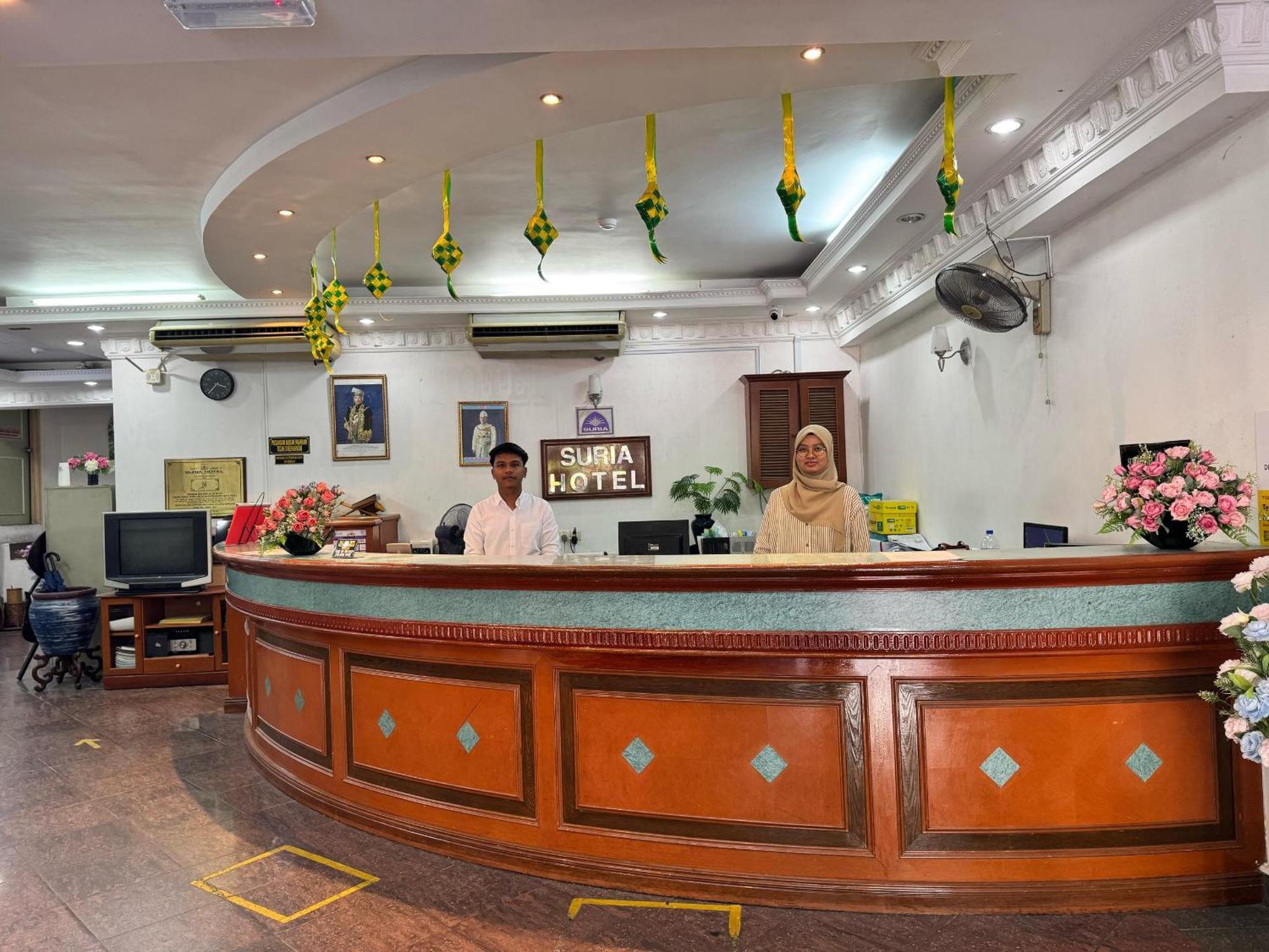 Suria Hotel Sdn Bhd كوتا بْهارو المظهر الخارجي الصورة