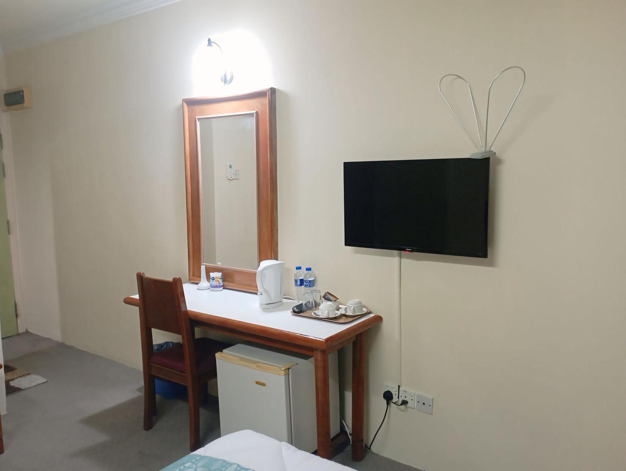 Suria Hotel Sdn Bhd كوتا بْهارو المظهر الخارجي الصورة
