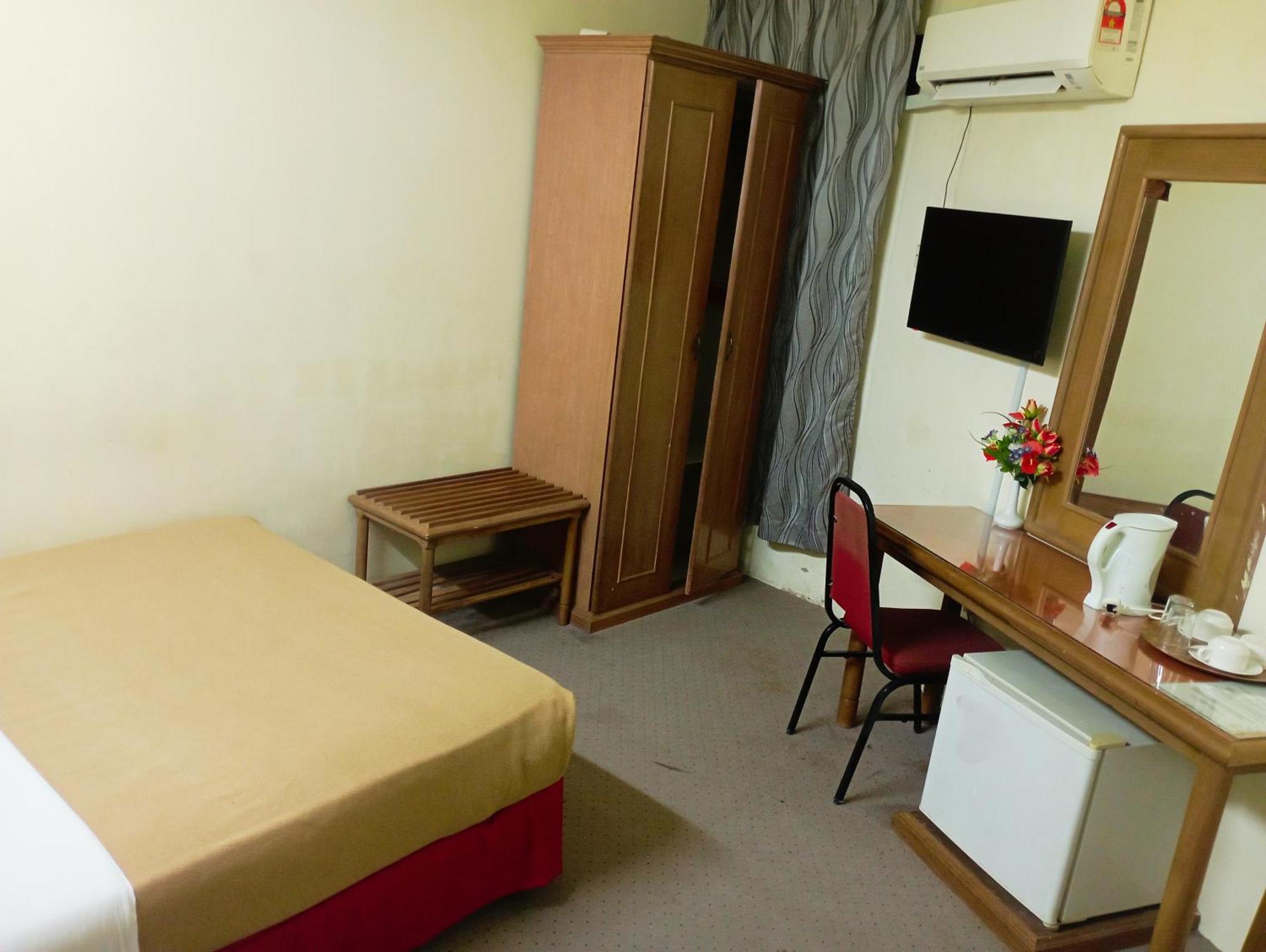 Suria Hotel Sdn Bhd كوتا بْهارو المظهر الخارجي الصورة